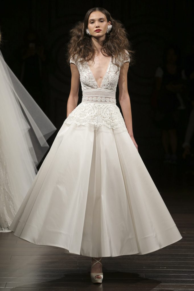 Naeem Khan brd F17 040 682x1024 - 15 Most Gorgeous Wedding Dresses For Fall