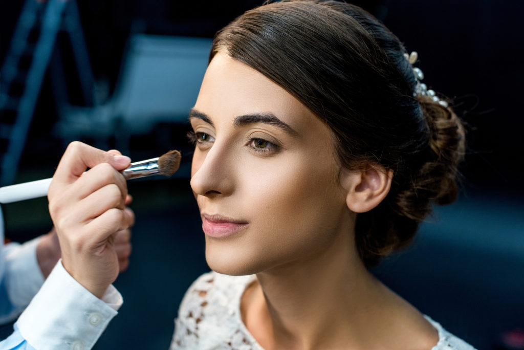 Depositphotos 167525492 l 2015 1024x684 - How to Become a Successful Bridal Makeup Artist