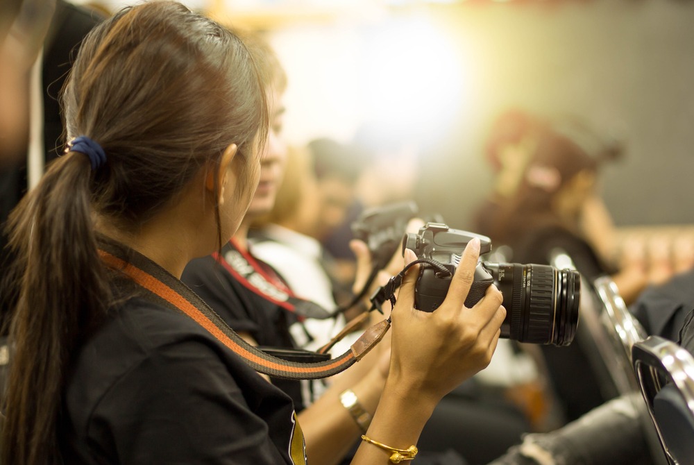 teach photography - Steps to Earn Money As a Freelance Photographer